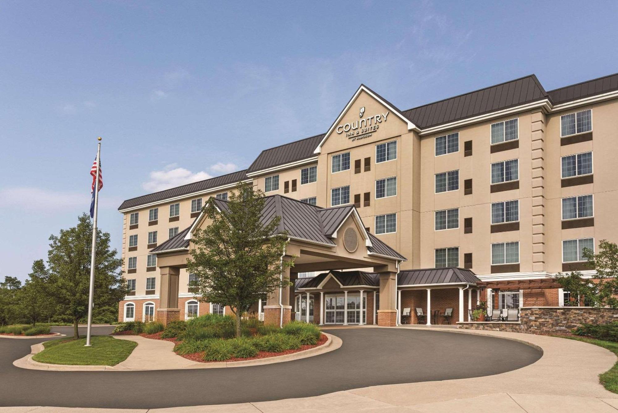 Country Inn & Suites By Radisson, Grand Rapids East, Mi Exterior photo