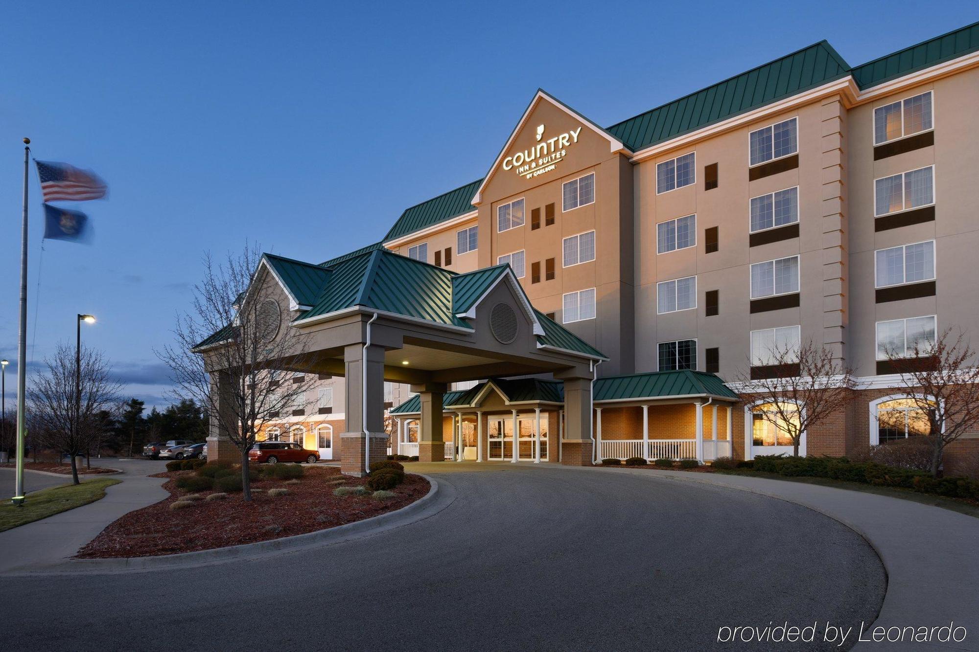 Country Inn & Suites By Radisson, Grand Rapids East, Mi Exterior photo